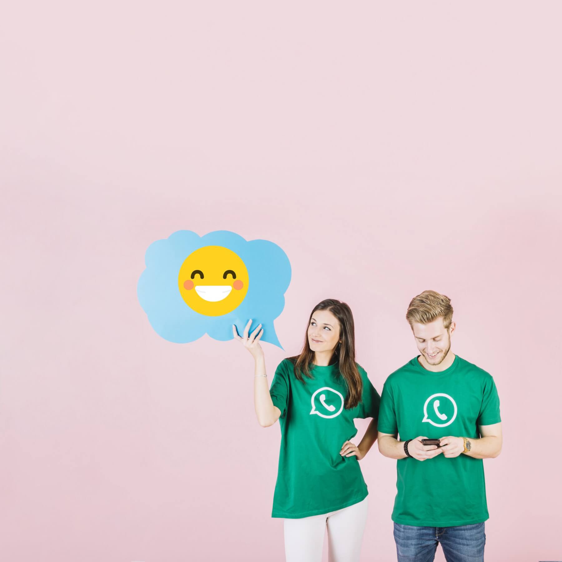 How to sell on WhatsApp: tips to make it your sales channel