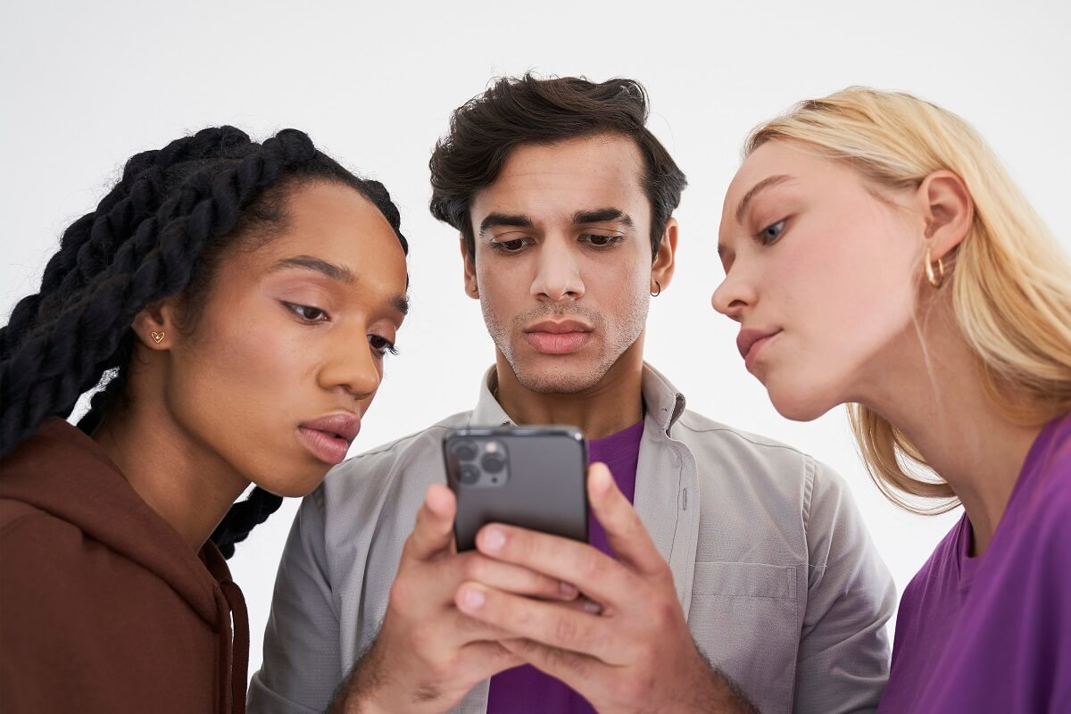 Marketing-digital-centrado-en-comunidades-online-cómo-crecer-con-Reddit-y-Discord